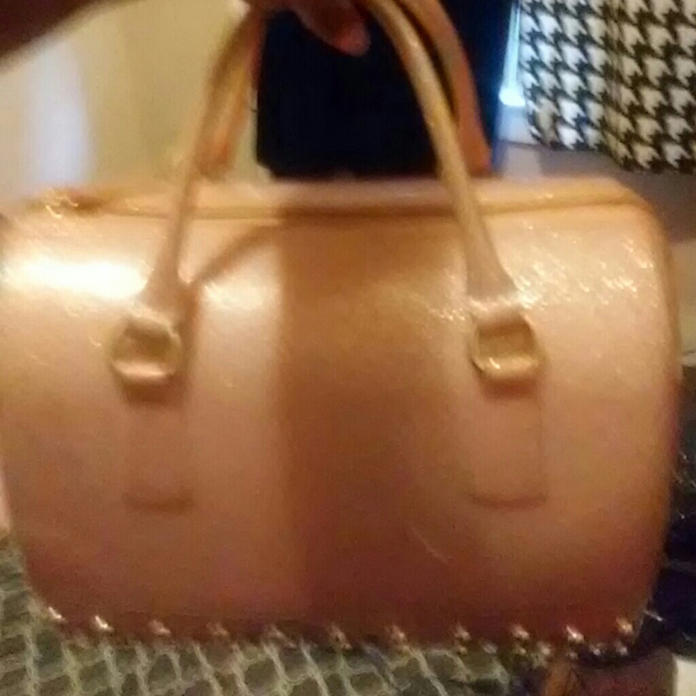 cute lil jello purse got it at a Boutique